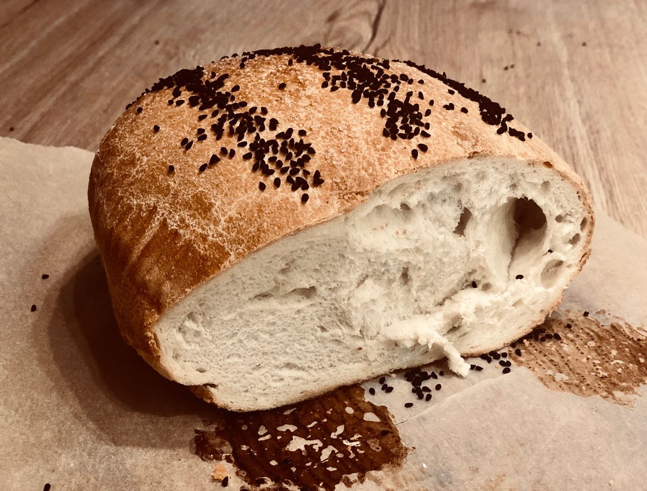 Хлеб без замеса рецепт. Воздушный хлеб. Хлеб Кишиневский. Рецепт воздушного хлеба. Хлебцы воздушные.