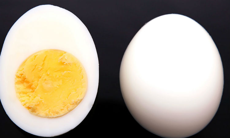 Привкус яиц. Вареное яйцо внутри. Врааеное яйцо из нутри.